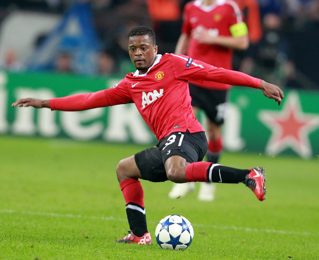 属性和中场 属性和中场